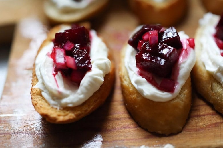 Beet Bruschetta with Goat Cheese and Basil -a simple delicious appetizer that is full of amazing flavor! #beets #beet #appetizer #bruschetta #beetrecipes #goatcheese #beetappetizer