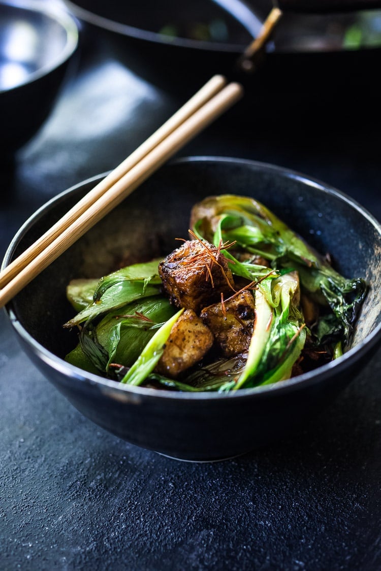 40 Mouthwatering Vegan Dinners!|A simple delicious recipe for Black Pepper Tofu with Bok Choy - a tasty vegan meal that can be made in under 30 minutes!