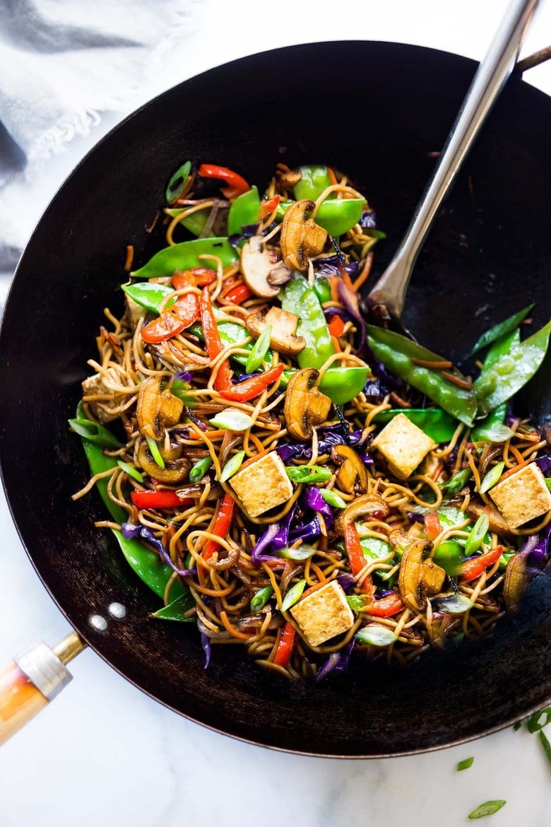 40 Mouthwatering Vegan Recipes! 40 Mouthwatering Vegan Recipes and Plant-based Meals! | Veggie Lo Mein! On the table in under 20 minutes! Loaded up with healthy veggies, this VEGAN dinner recipe is fast and easy, perfect for busy weeknights! #lomein #lomeinnoodles #vegandinner #veganrecipes #veganlomein #stirfry