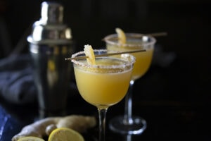 La Cura Cocktail! A mezcal Margarita meets the classic Penicillin cocktail - a fusion of two cocktail classics, with its commingling of sweet, sour, salty and smoky notes, makes for a delicious shoulder season panacea! #penicillin #cocktail #mezcal