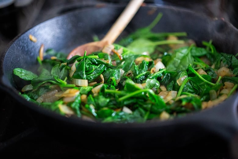 sauce the spinach