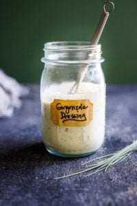 How to make the most delicious Creamy Gorgonzola Dressing, similar to blue cheese, only better! Easy, extra creamy and full of flavor, perfect for dressing salads or used as a dip.