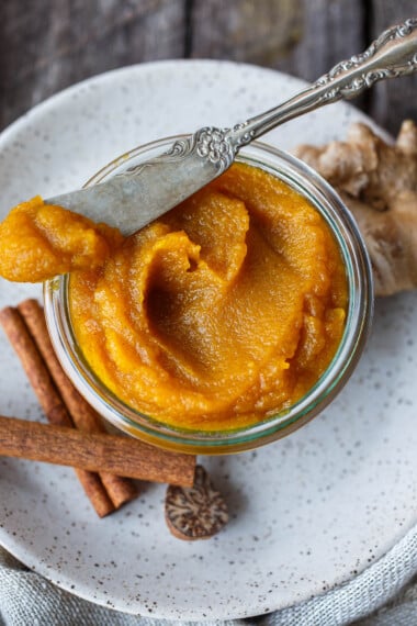 Homemade Pumpkin Butter made from scratch with fresh pumpkin - simple, healthy and delicious with many ways to use it! Vegan.