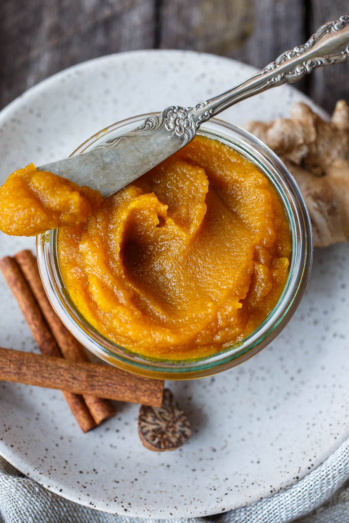 Homemade Pumpkin Butter made from scratch with fresh pumpkin - simple, healthy and delicious with many ways to use it! Vegan.