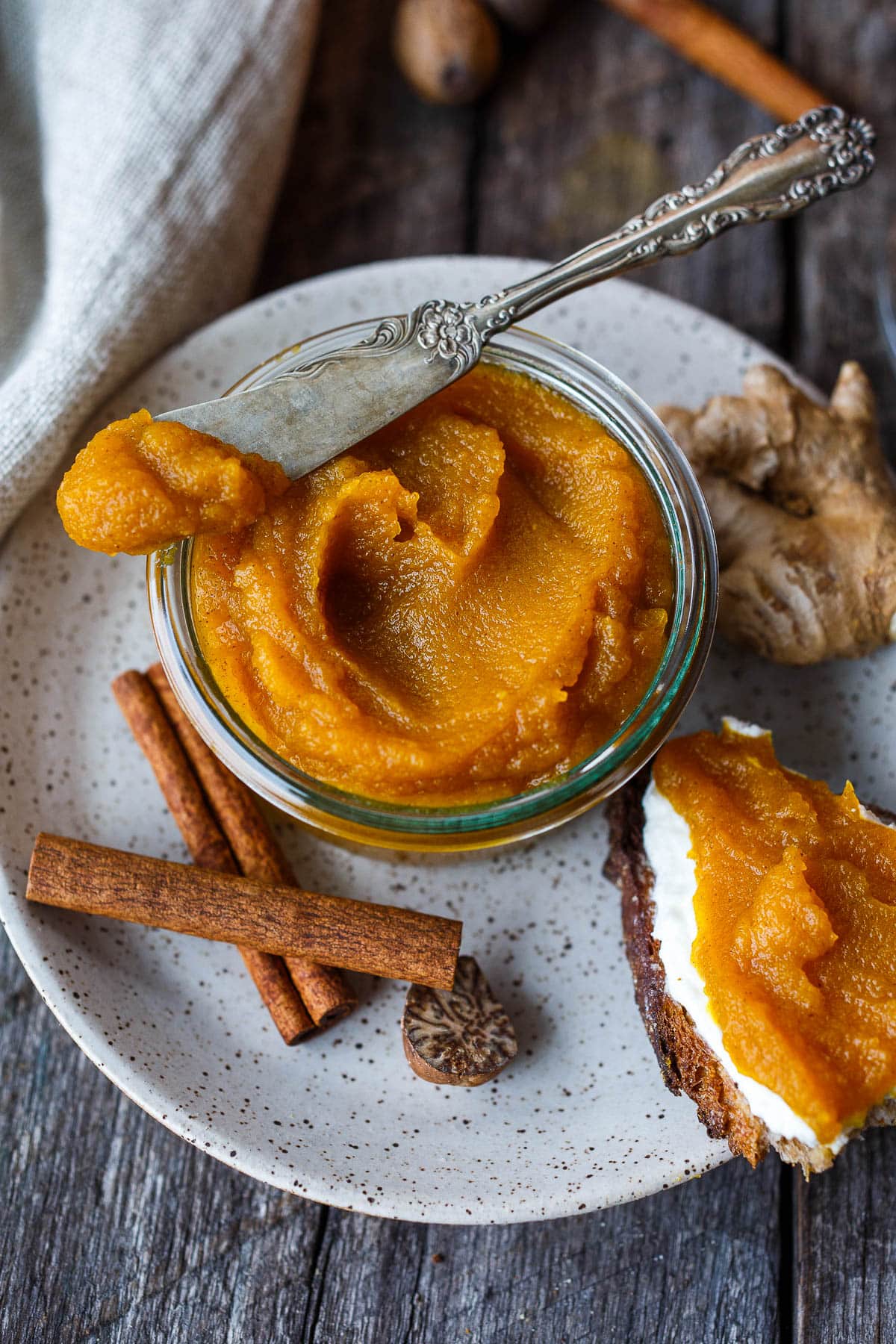 Homemade Pumpkin Butter made from scratch with fresh pumpkin - simple, healthy and delicious with many ways to use it! Vegan.