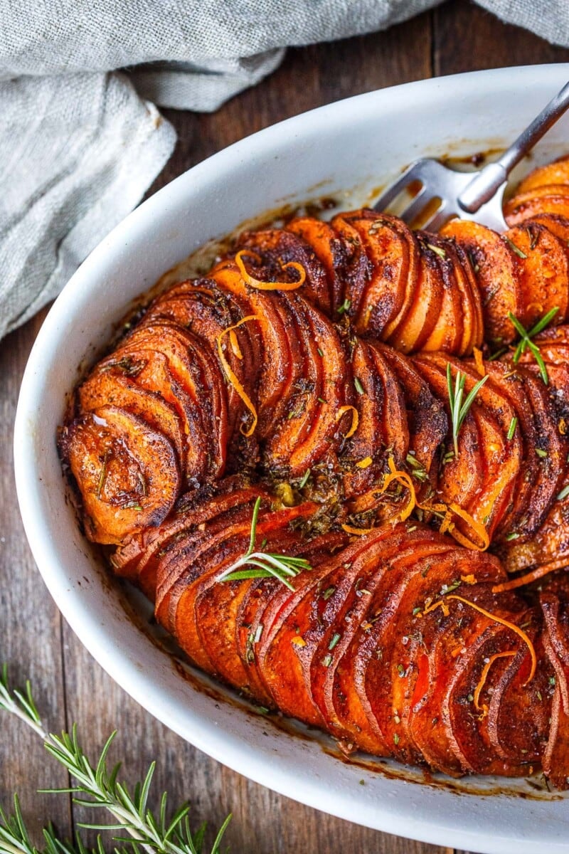 Vegan sweet potato casserole is a healthy Thanksgiving side dish that is rich in flavor and so easy to make!