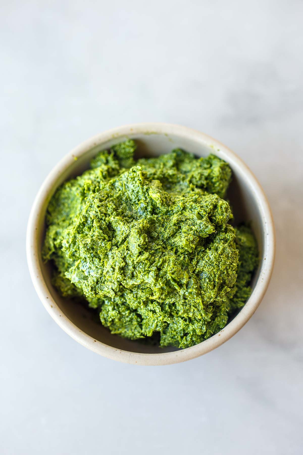 small bowl with sorrel paste.